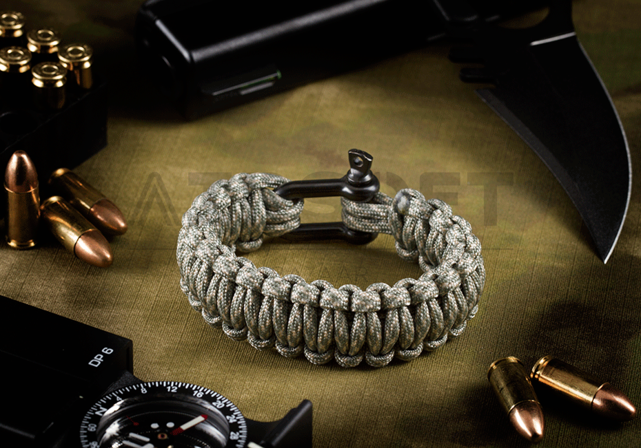 Shackle Bracelet